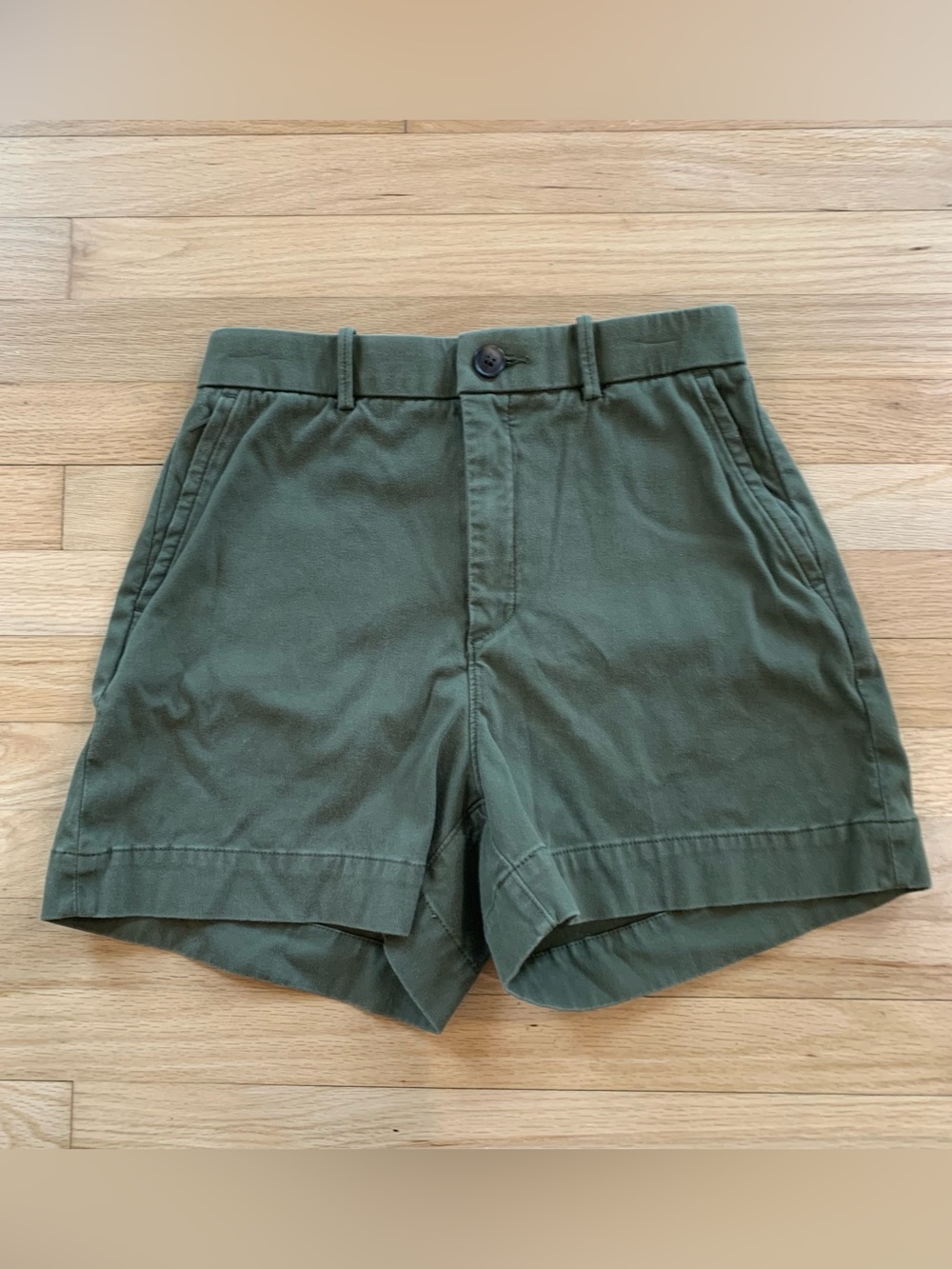 SPANX High Waist Army Green Zip Pocket 4 in Inseam Shorts Modest Smoothing Med